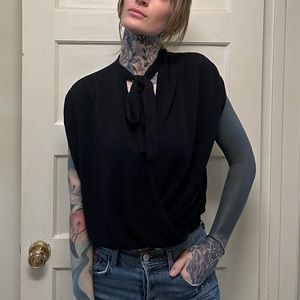 Anthropologie Black Tie Neck Short Sleeved Sweater Size XS